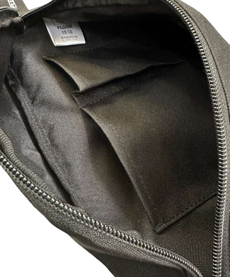 FRENCHIE DOG BODY BAG【PEGION】